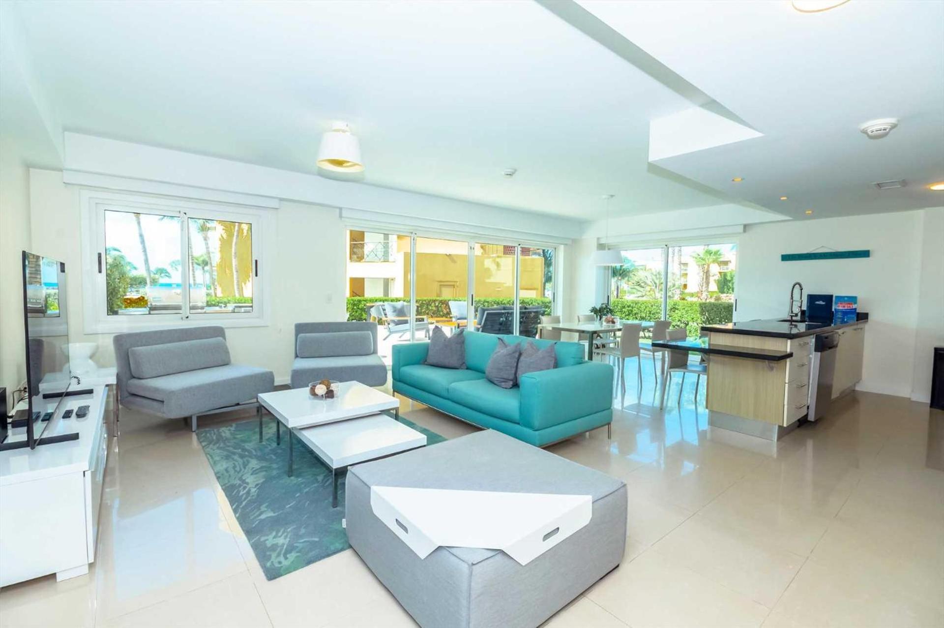 Beachfront - Coral Sea Garden 3Br Condo - P116 Palm Beach Exterior photo
